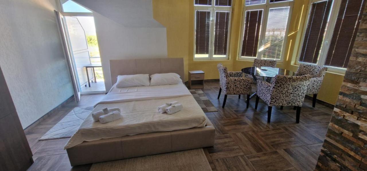 Bed and Breakfast Prestige Paraćin Exteriér fotografie